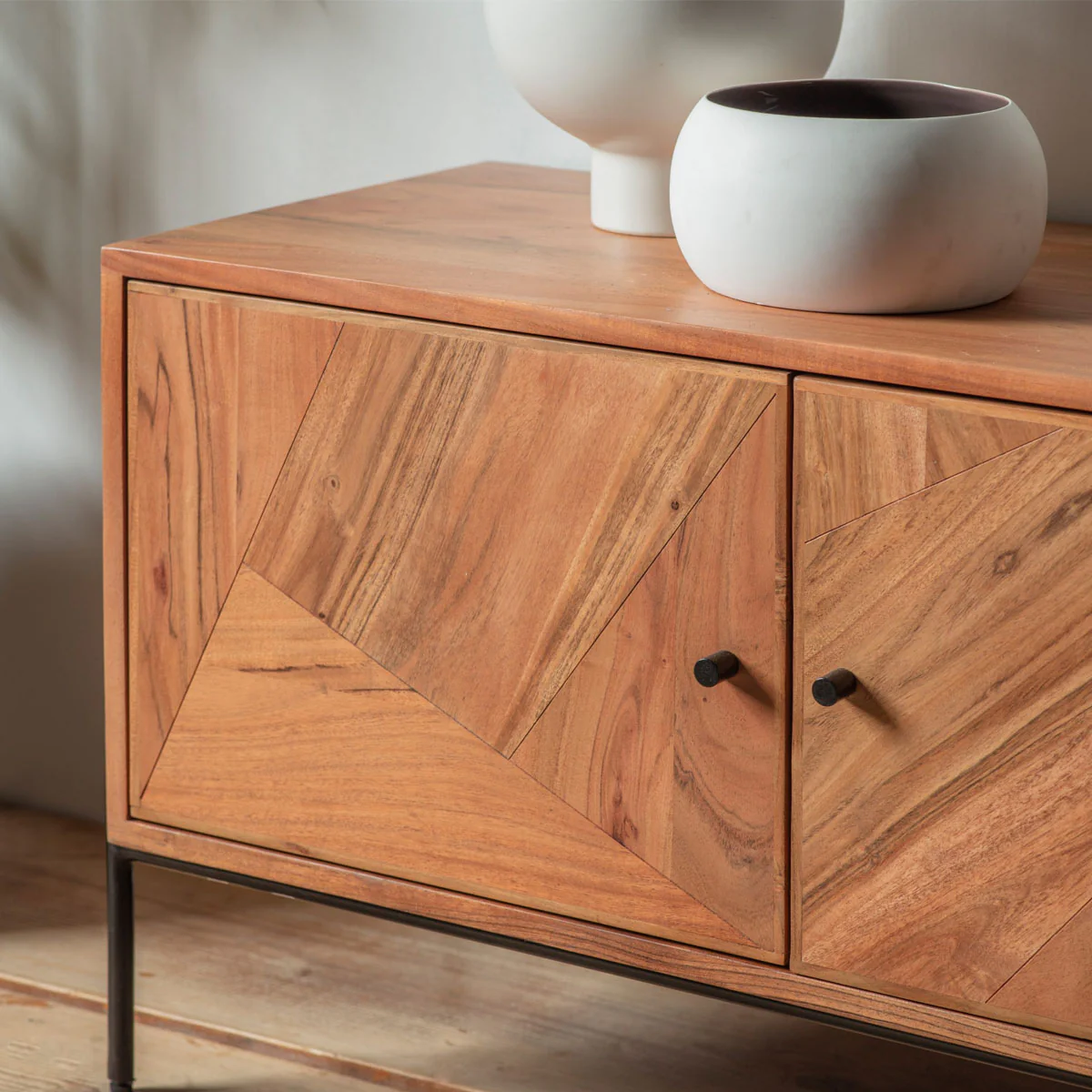 Gallery Direct Oklahoma 4 Door Media Unit 1780x400x500mm - Image 2