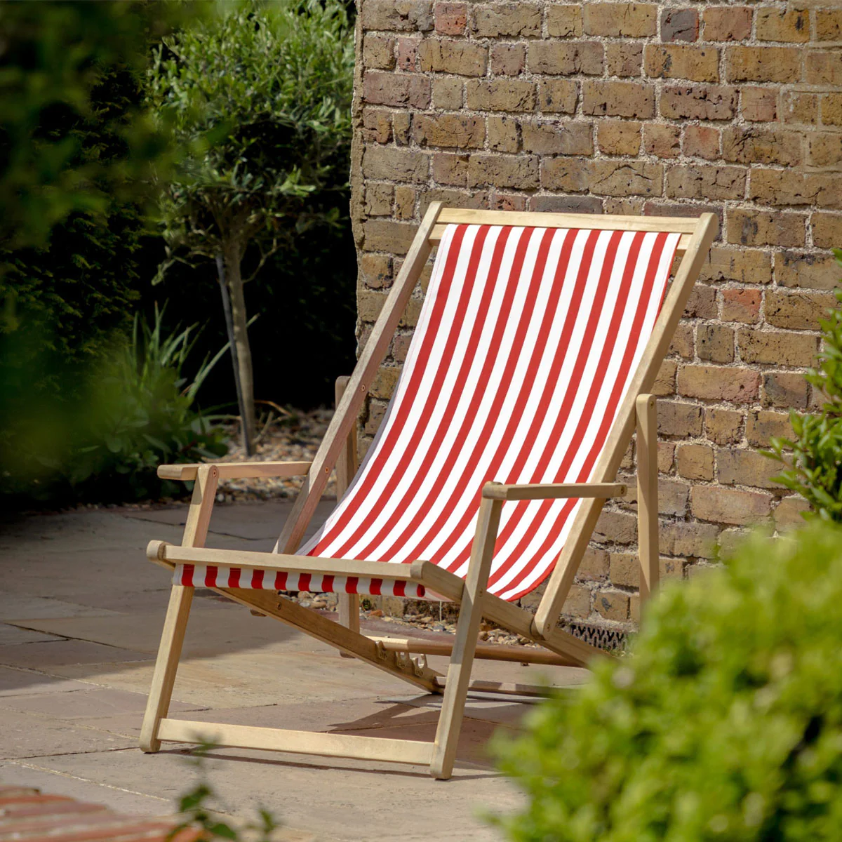Gallery Direct Red Stripe Deck Chair - Image 4