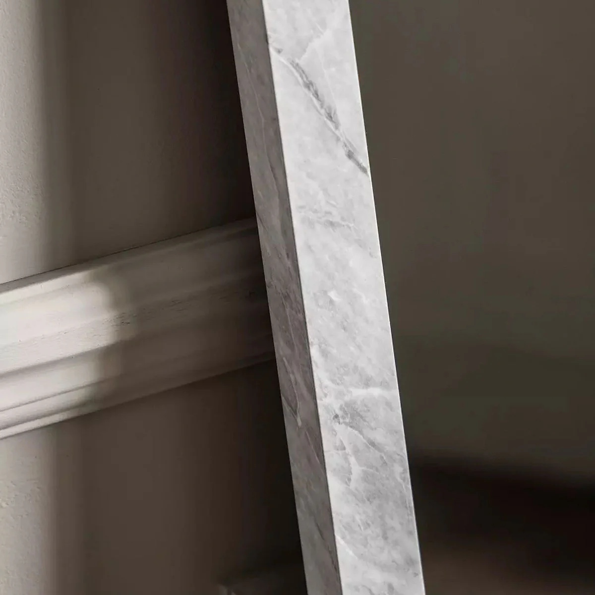 Gallery Direct Romano Leaner Mirror Marbled Grey 570x1570mm - Image 5
