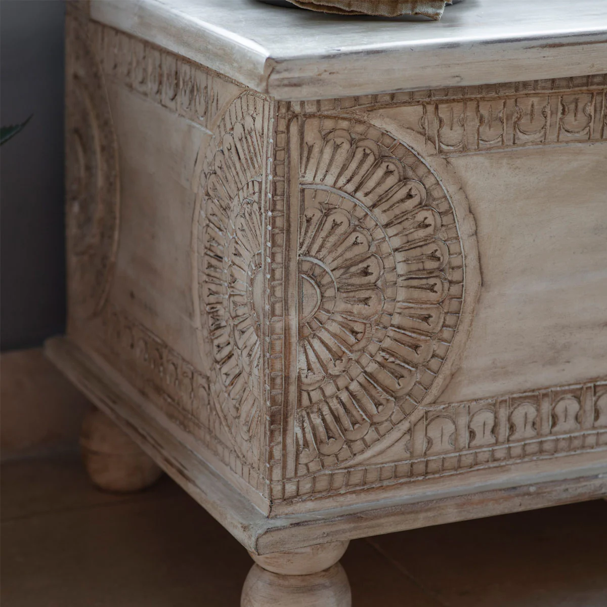 Gallery Direct Satara Storage Table /Bench 1300x550x490mm - Image 4