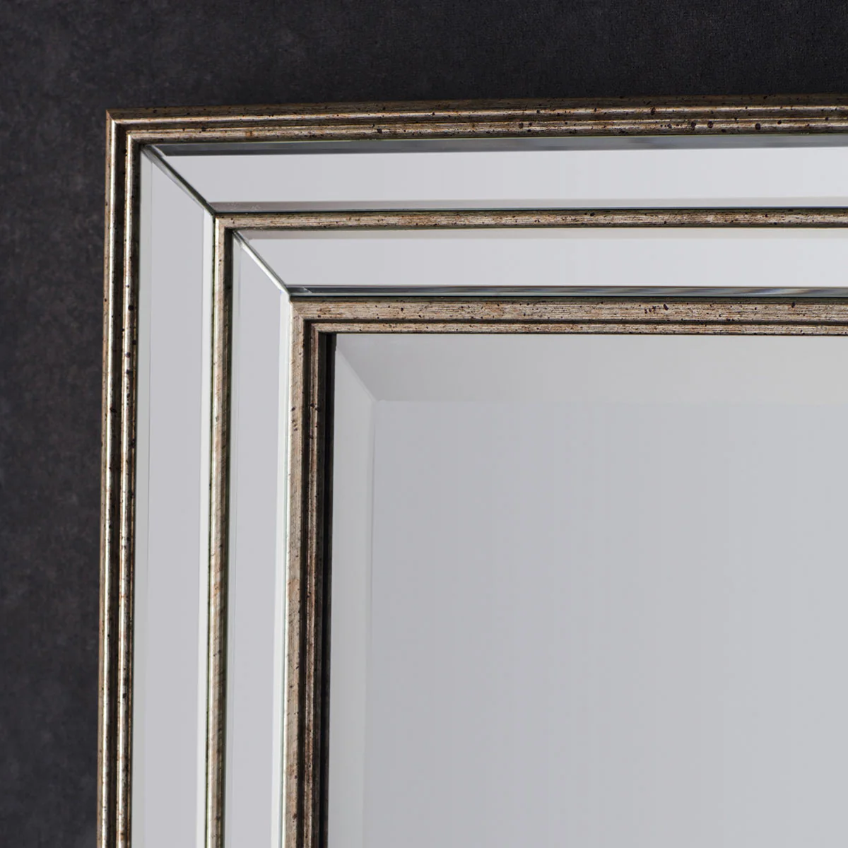 Gallery Direct Squire Leaner Mirror 650x1540mm - Image 3