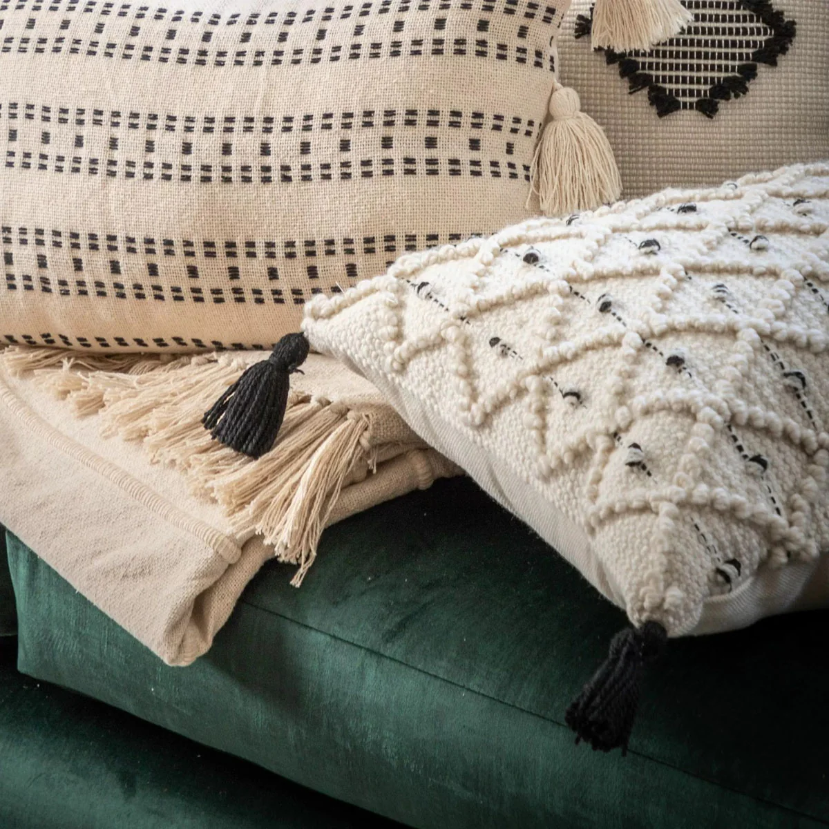 Gallery Direct Tilyar Natural and Black Cushion - Image 2