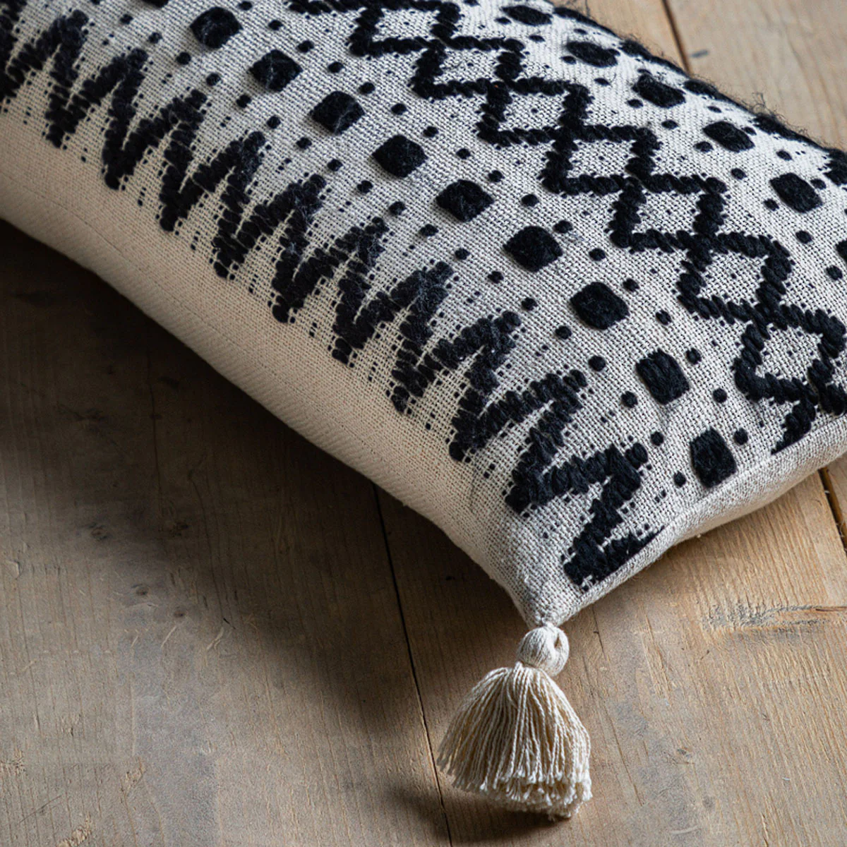 Gallery Direct Tufted Cushion - Image 5