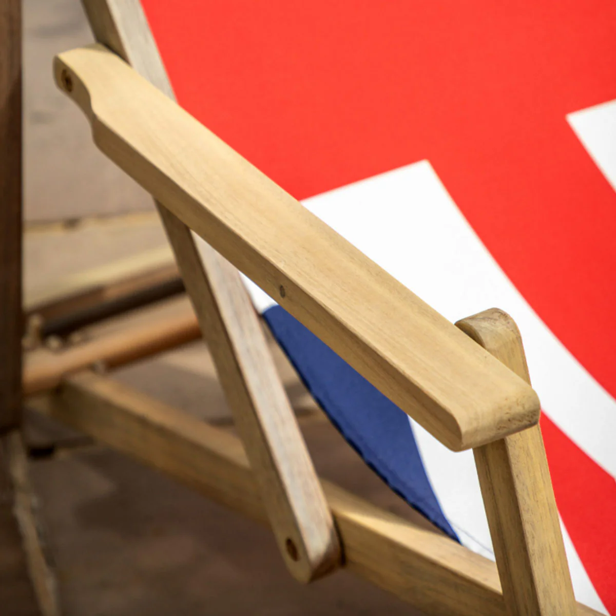 Gallery Direct Union Jack Deck Chair - Image 2