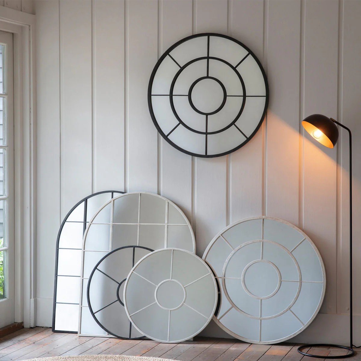 Gallery Direct Valence Round Mirror Black 600x600mm - Image 3