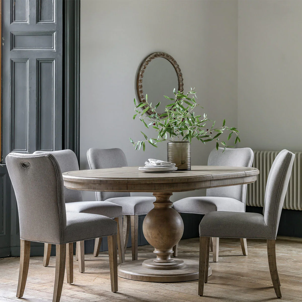 Gallery Direct Vancouver Rnd Ext Dining Tble 1200/1600x1200x750mm - Image 5