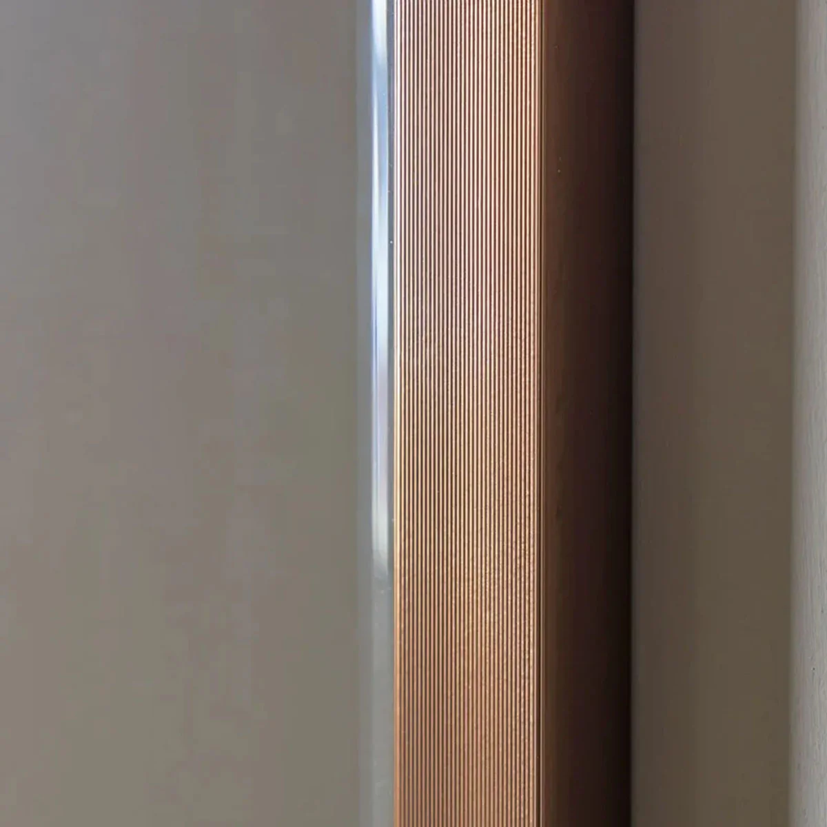 Gallery Direct Wallace Rectangle Mirror Bronze 970x670mm - Image 3