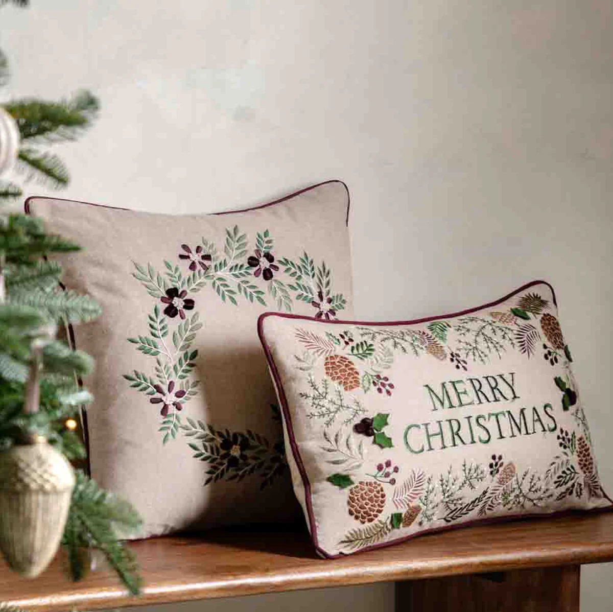 Gallery Direct Windsor Wine Merry Xmas Cushion - Image 7