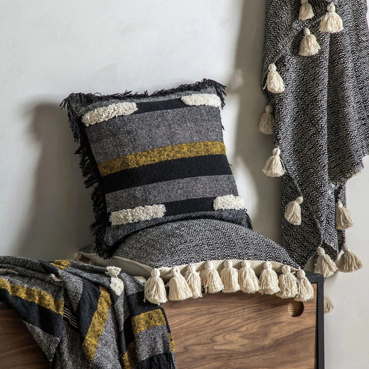 Gallery Direct Woven Cushion with Tassels Black - Image 7
