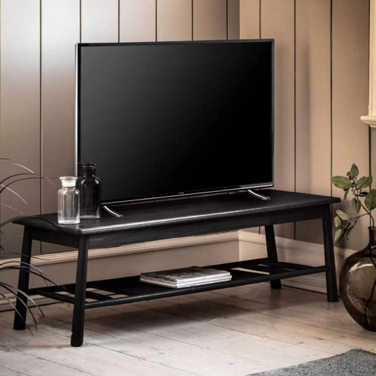 Gallery Direct Wycombe Media Unit Black 1400x420x425mm - Image 4