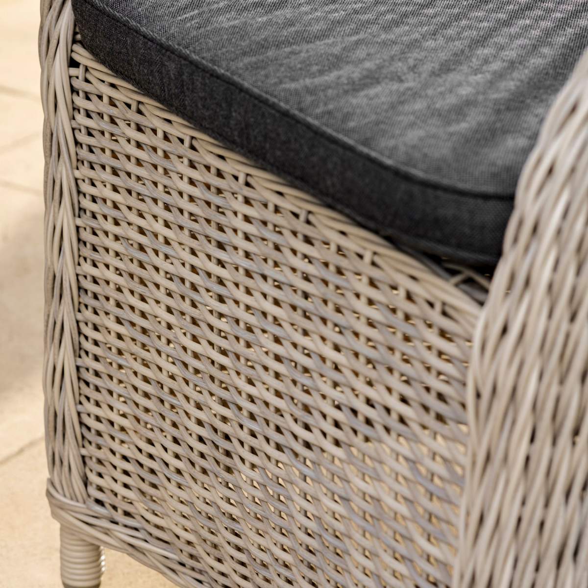 Garden Trading Brayford Round Dining Set Small Light Grey - Image 7