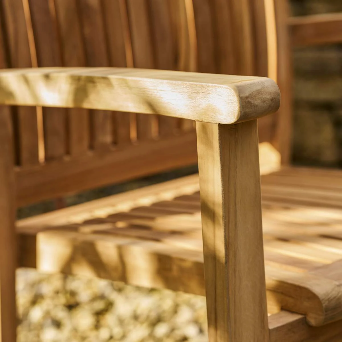 Garden Trading Churn Teak Round Table 100cm & 4 Henley Stacking Armchairs - Image 3