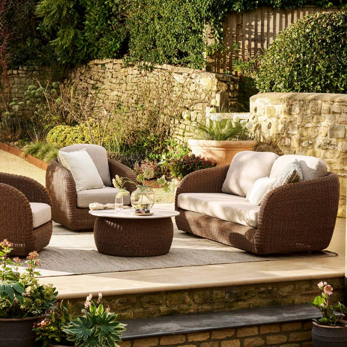Garden Trading Hambridge 2 Seater Sofa Set Dark Natural - Image 10