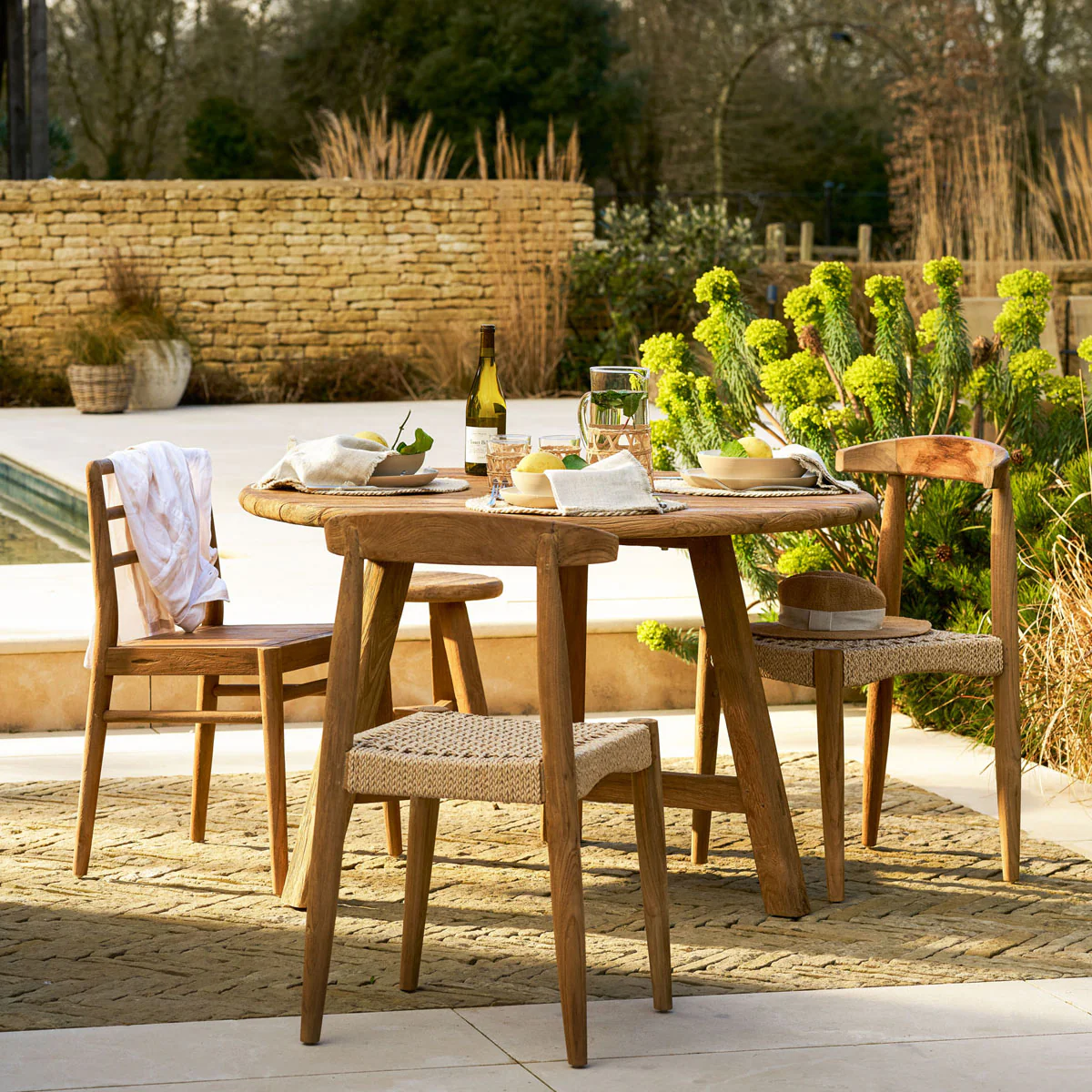 Garden Trading Hawthorne Round Slatted Dining Table Natural - Image 10