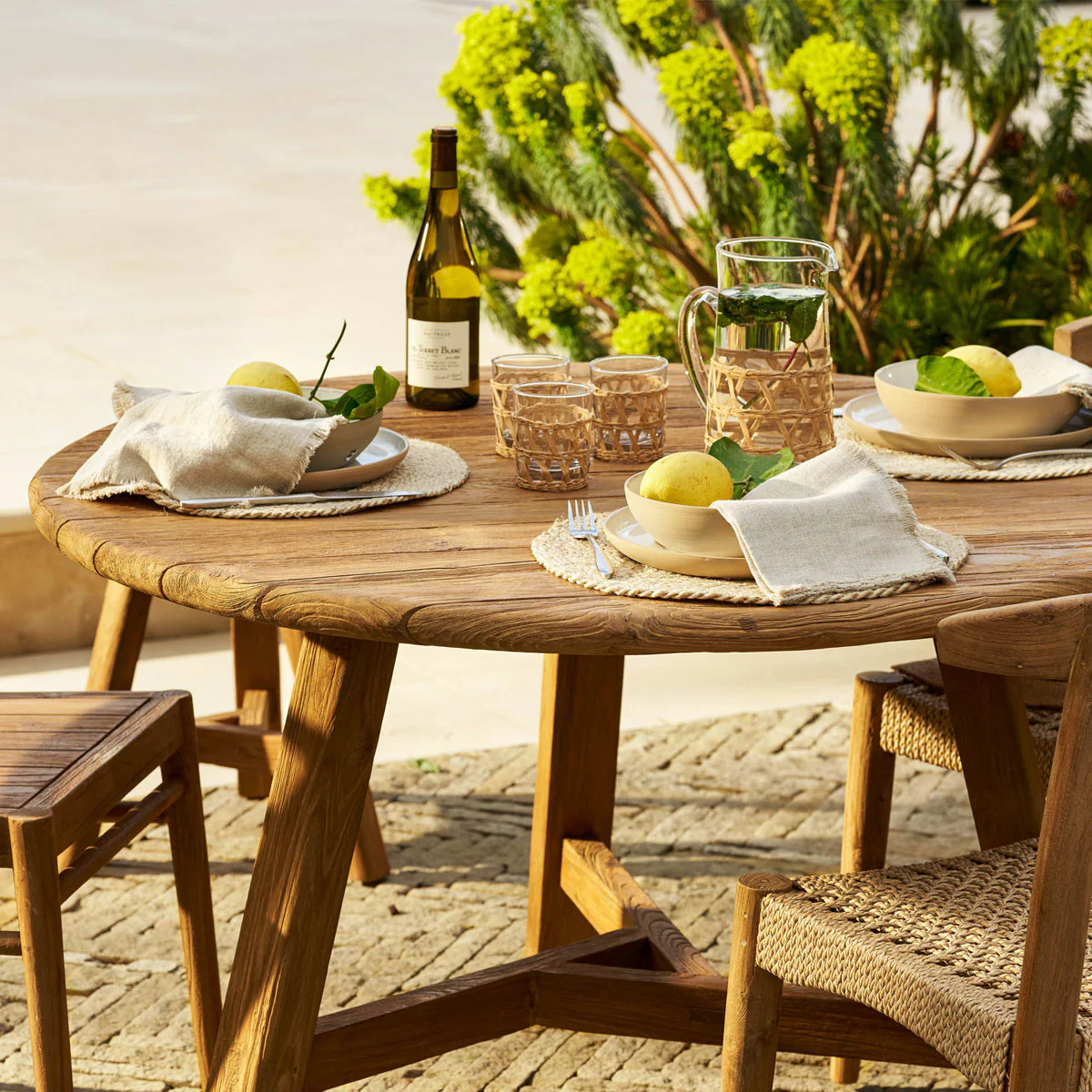 Garden Trading Hawthorne Round Slatted Dining Table Natural - Image 7