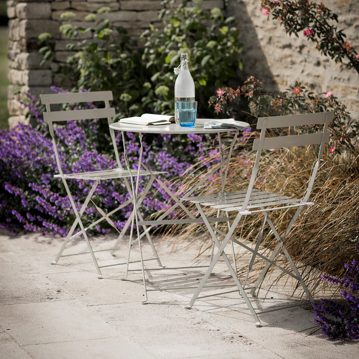 Garden Trading Rive Droite Bistro Set Small - Image 5