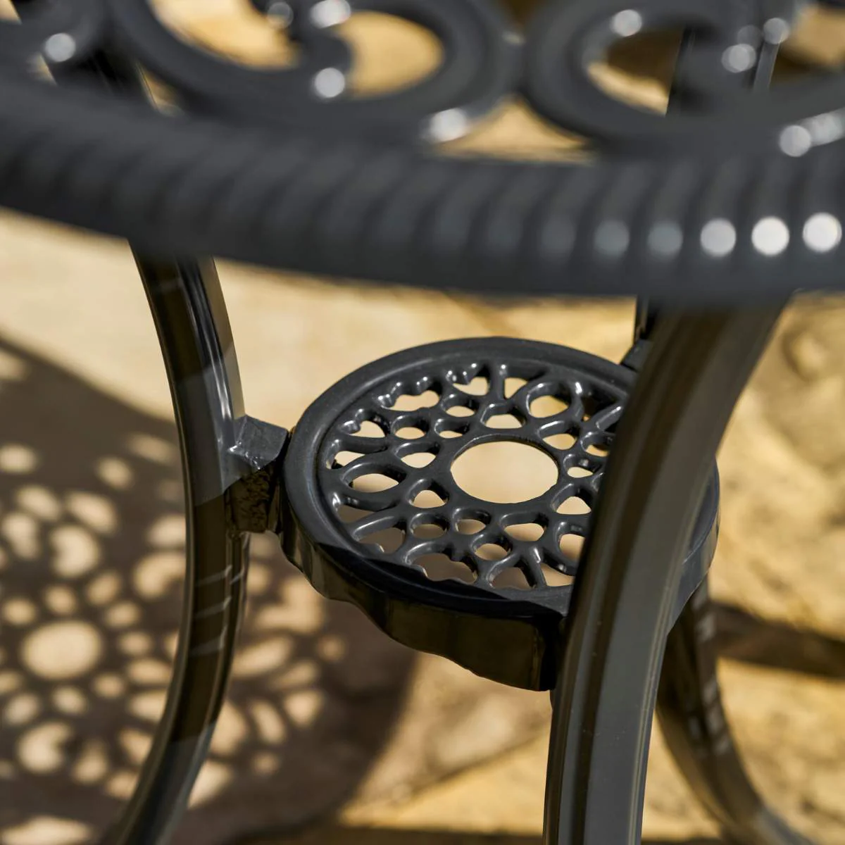 Garden Trading Watemoor Bistro Set Carbon - Image 7