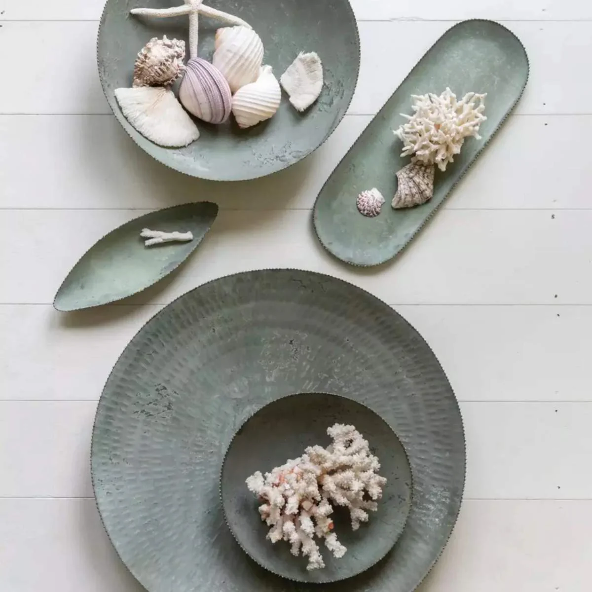Grand Illusions Bathwick Display Bowls Set of 2 With Beading - Image 3