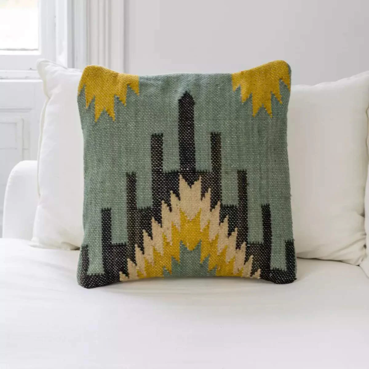Grand Illusions Jute Cushion Doros - Image 2