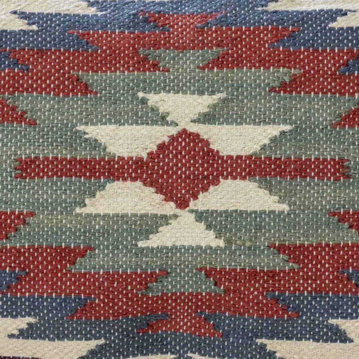 Grand Illusions Jute Cushion Vango - Image 3
