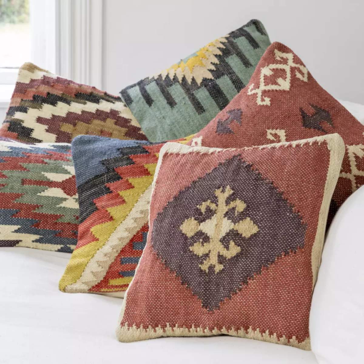Grand Illusions Jute Cushion Vango - Image 4