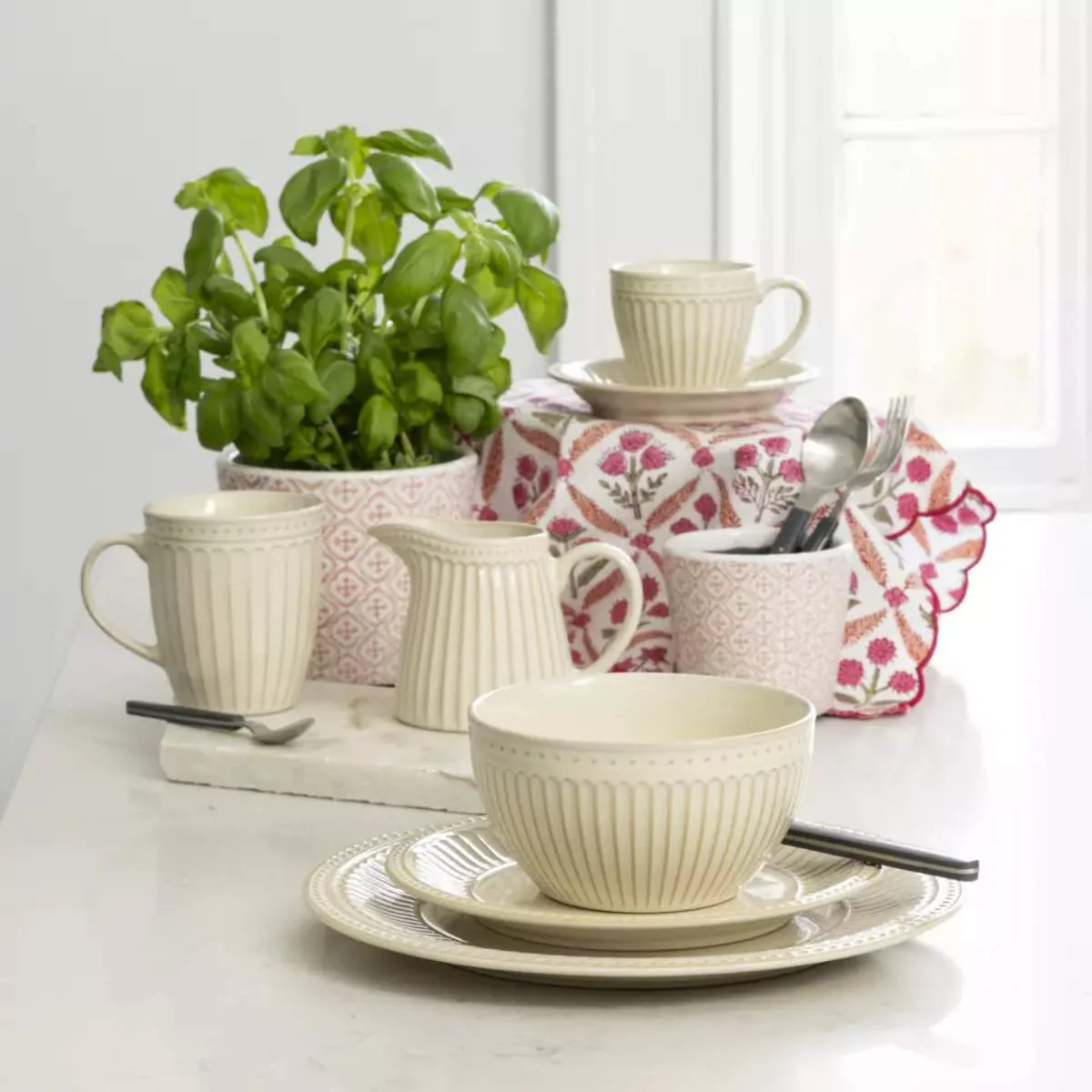 Grand Illusions Pembroke Stoneware Side Plate Cream - Image 5