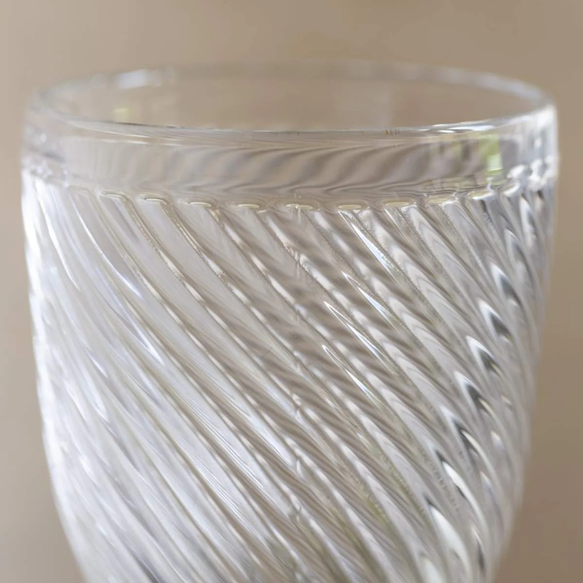 Grand Illusions Water Tumbler Swirl Clear - Image 3