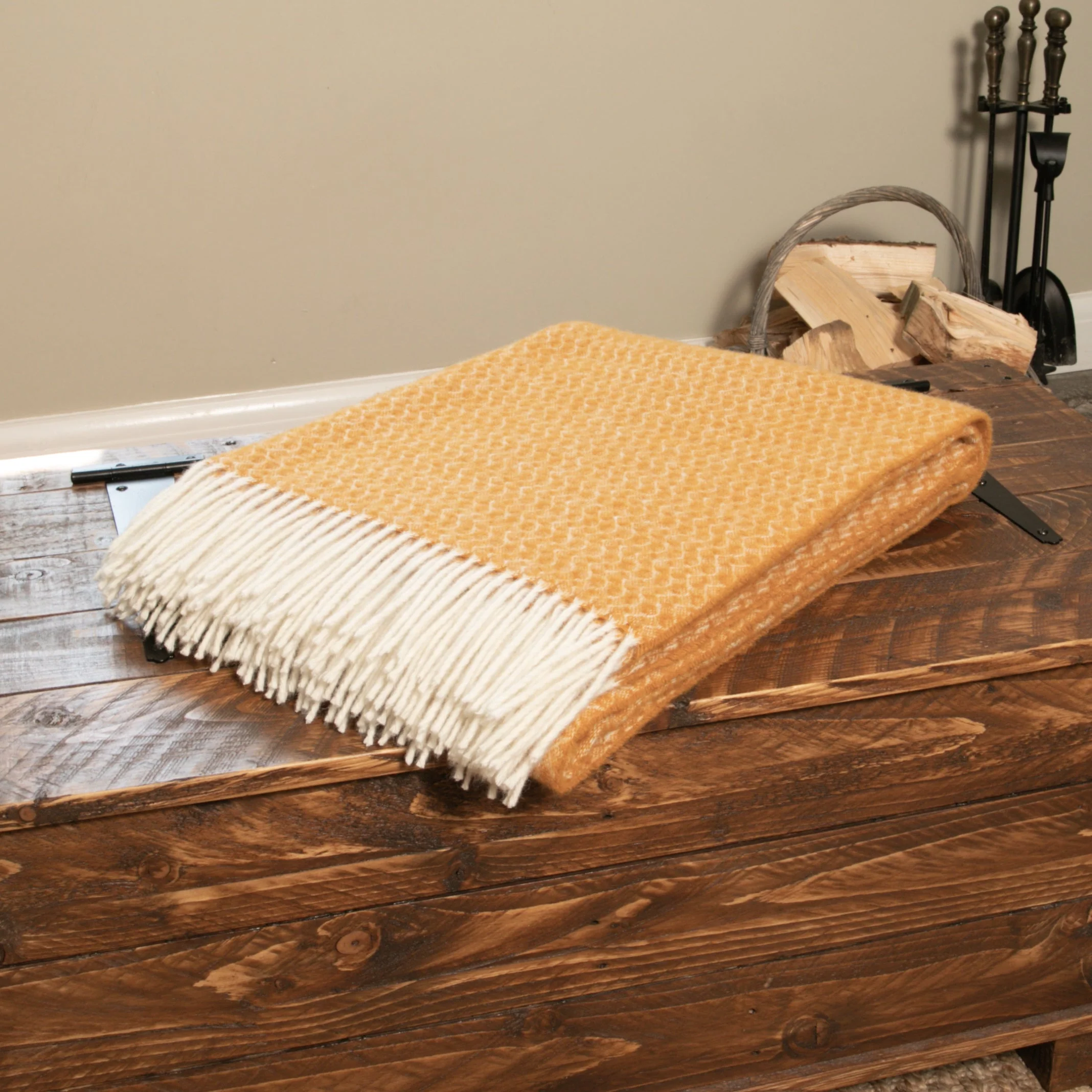 Native Home Hoop Pattern Wool Blanket - Image 14