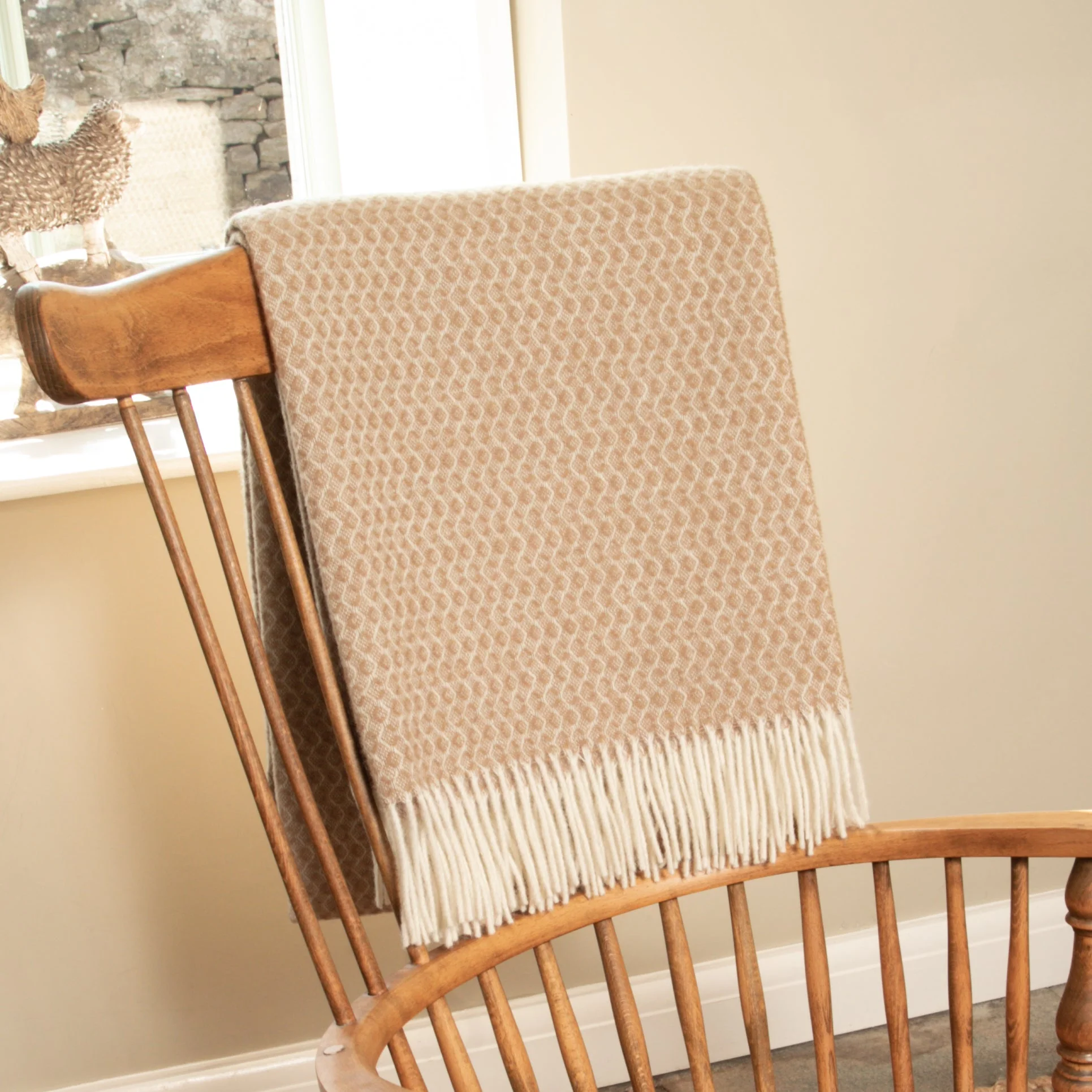 Native Home Hoop Pattern Wool Blanket - Image 2