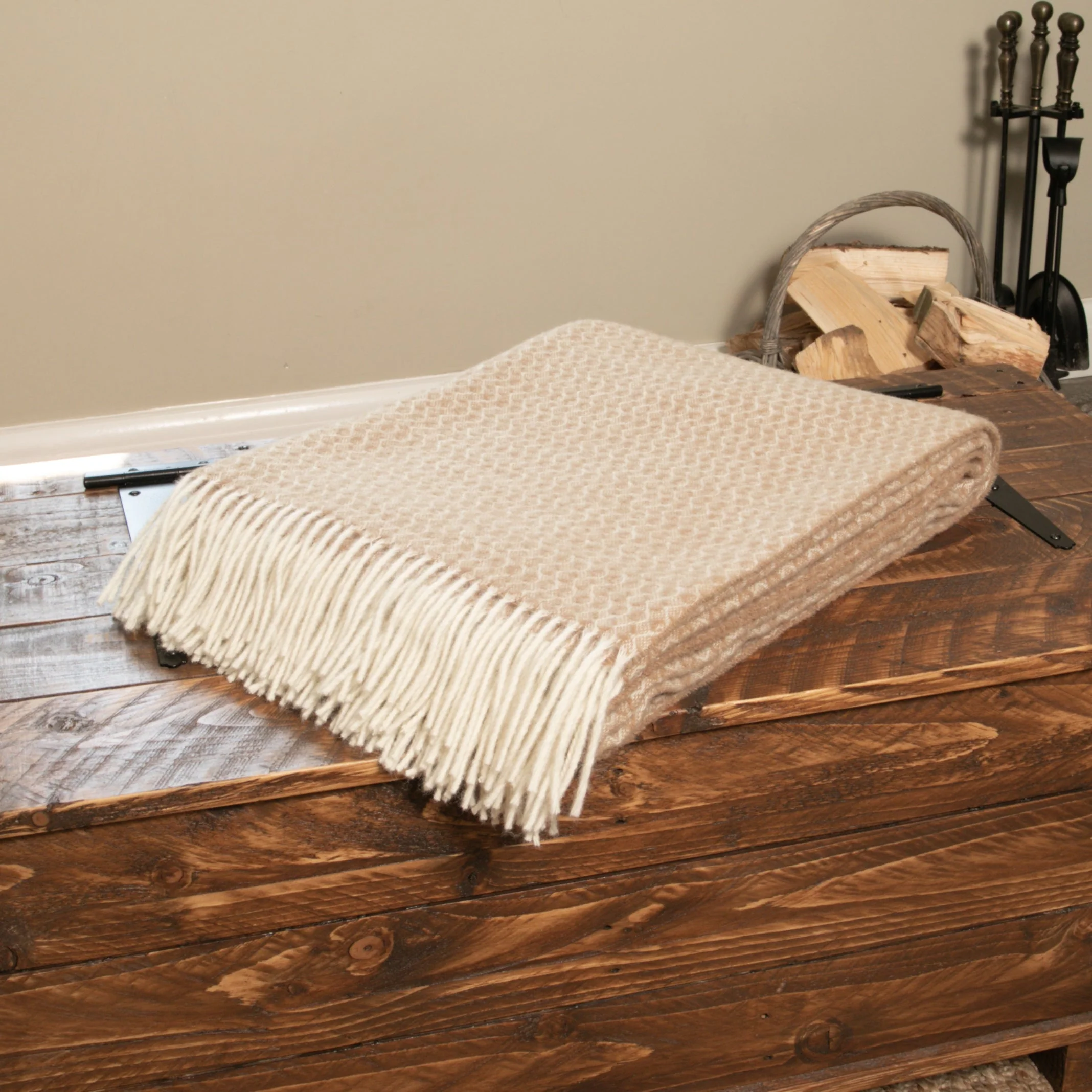 Native Home Hoop Pattern Wool Blanket - Image 3