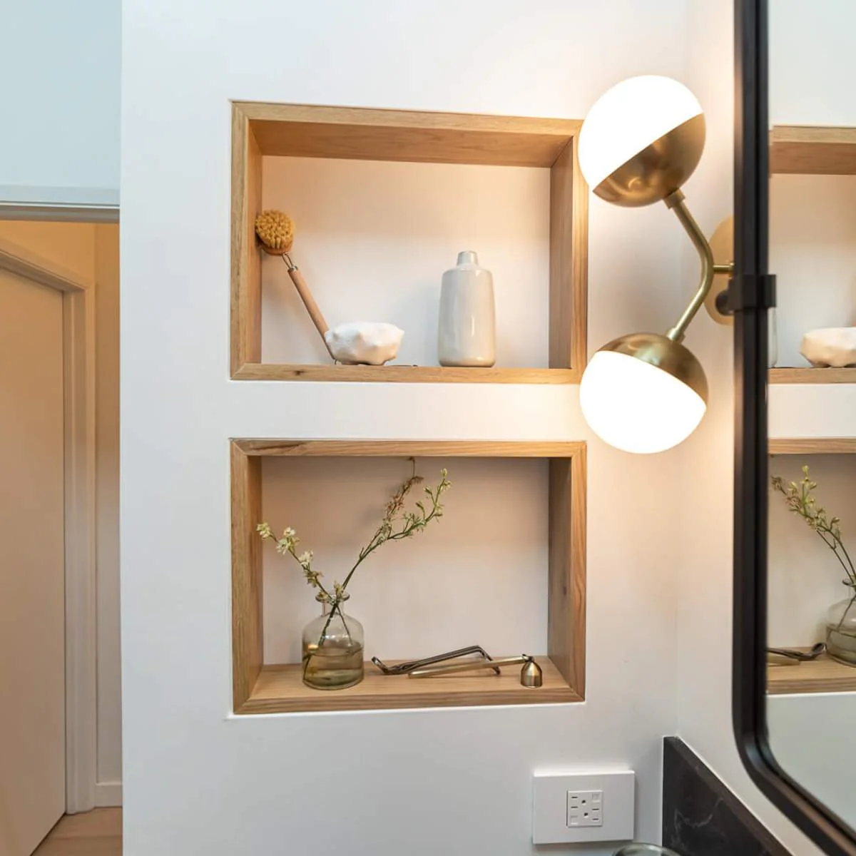 Hudson Valley Lighting Hudson 12 Light Chandelier - Saratoga - Image 18