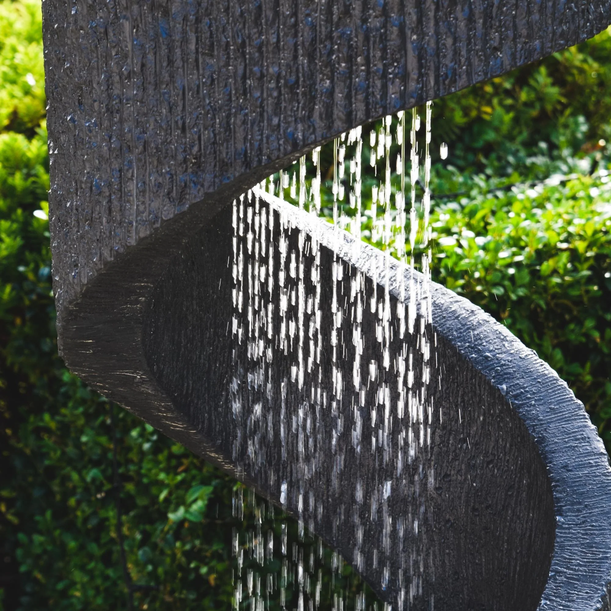 Ivyline Outdoor Spiral Water Feature - Image 8