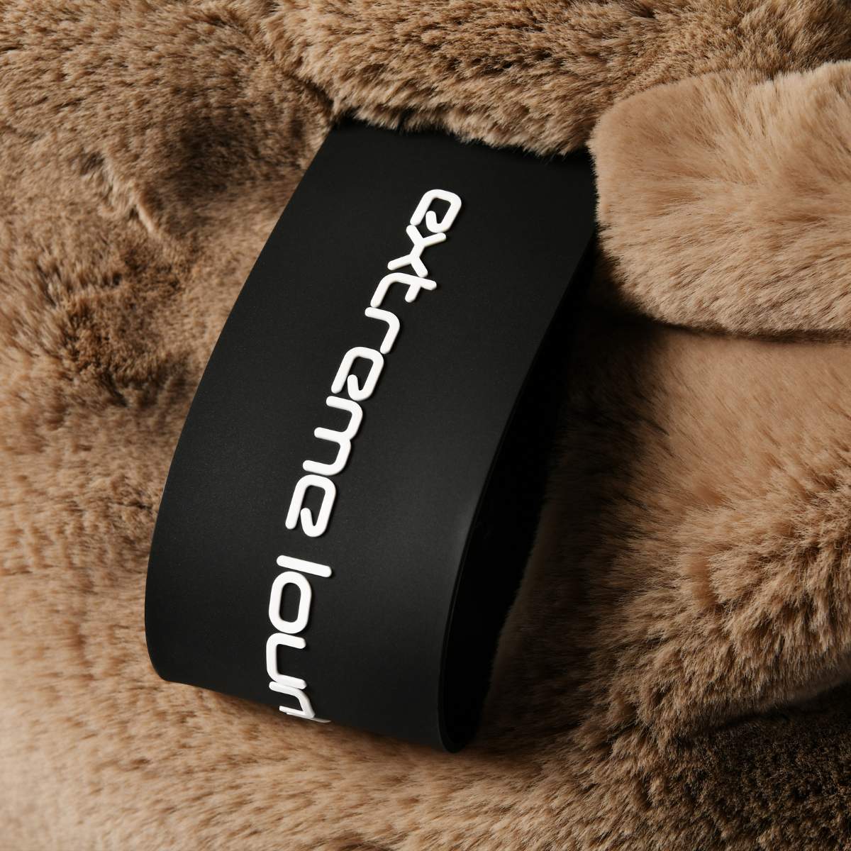 Extreme Lounging Mighty B Faux Fur - Image 3