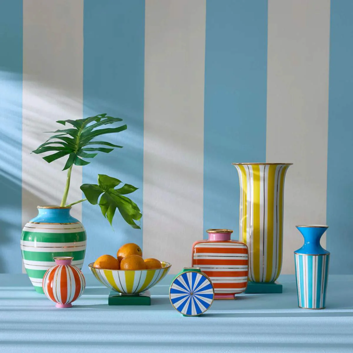 Jonathan Adler Portofino Circle Vase - Image 5