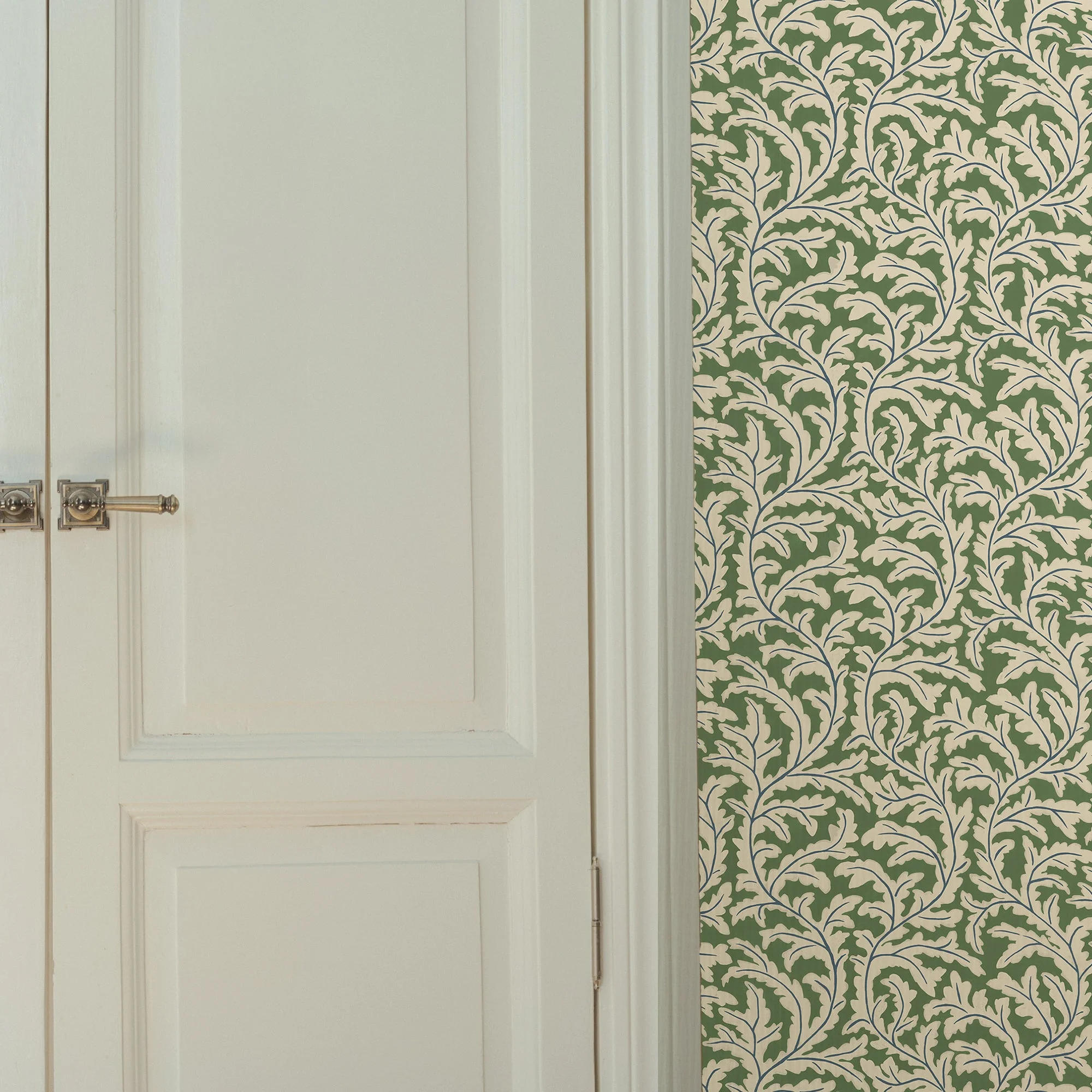Josephine Munsey Frond Ogee Wallpaper - Image 2