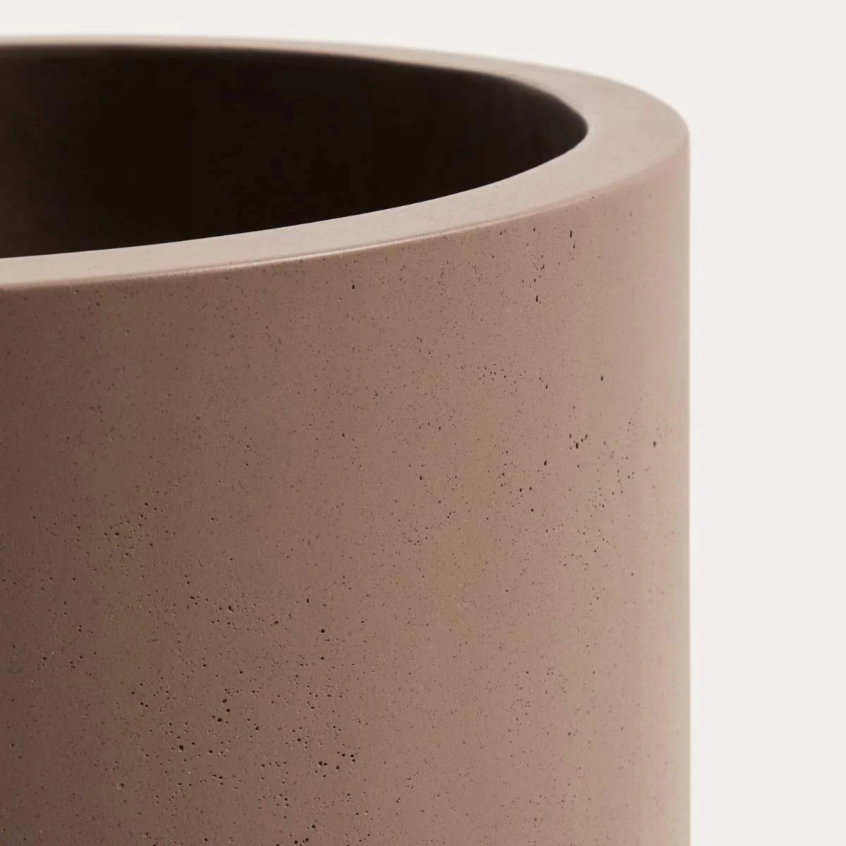 Kave Home Aiguablava brown cement planter Ø 42cm - Image 5