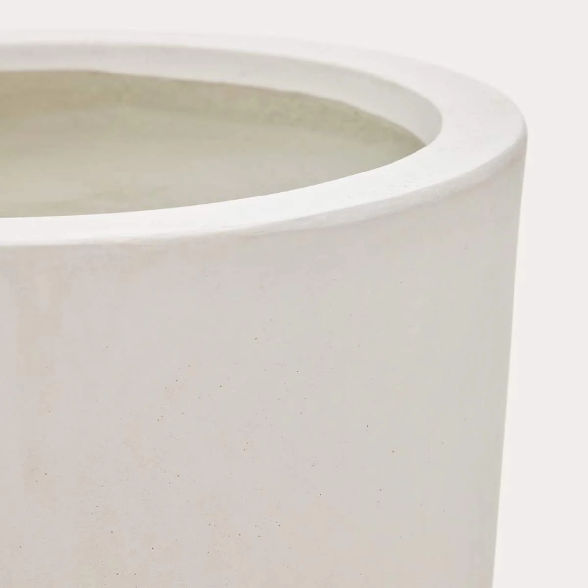 Kave Home Aiguablava plant pot in white cement, Ø 39 cm - Image 4