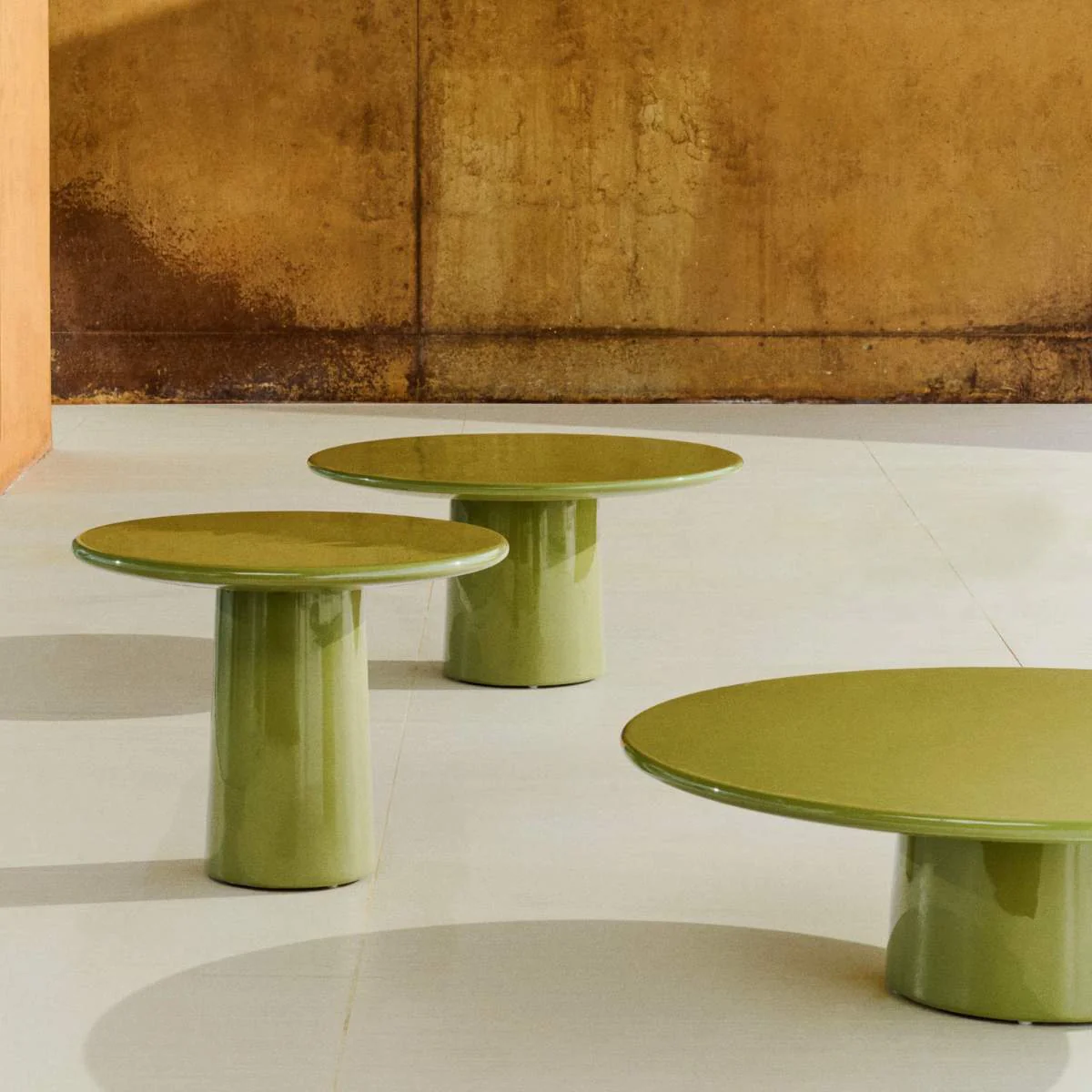 Kave Home Albanella coffee table in cement with glossy green finish Ø85cm - Image 11