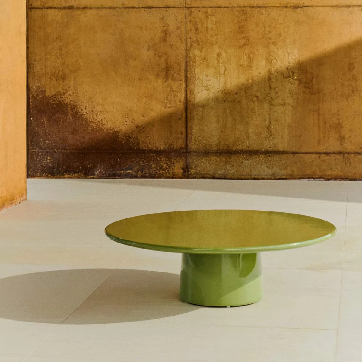 Kave Home Albanella coffee table in cement with glossy green finish Ø110cm - Image 9