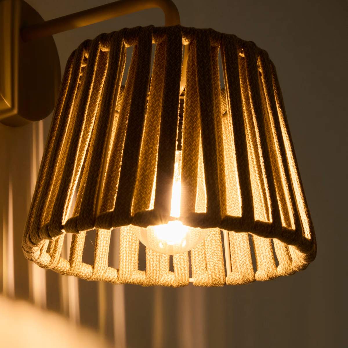 Kave Home Aldet terracotta outdoor wall light in flat rope cord and metal - Image 18