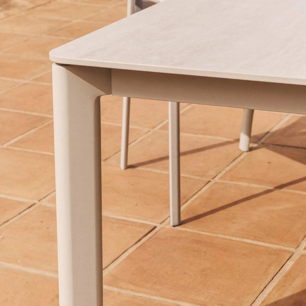 Kave Home Anafi table in sintered stone and graphite aluminium 220 x 100 cm - Image 18