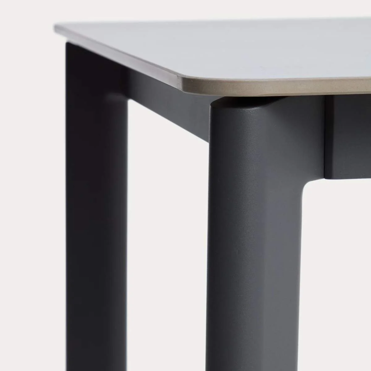 Kave Home Anafi table in sintered stone and graphite aluminium 140 x 80 cm - Image 4