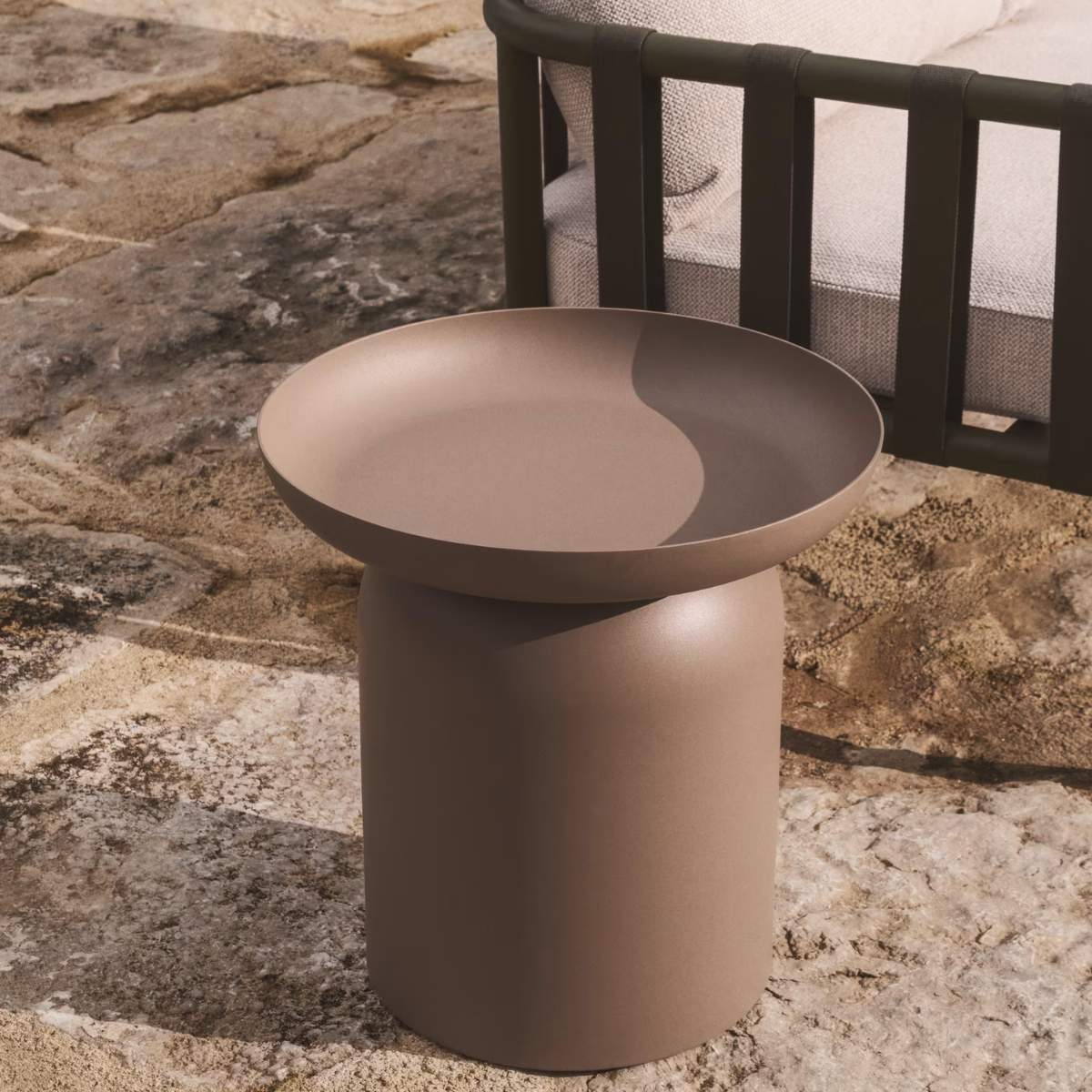 Kave Home Arcola side table in brown aluminium Ø45cm - Image 17