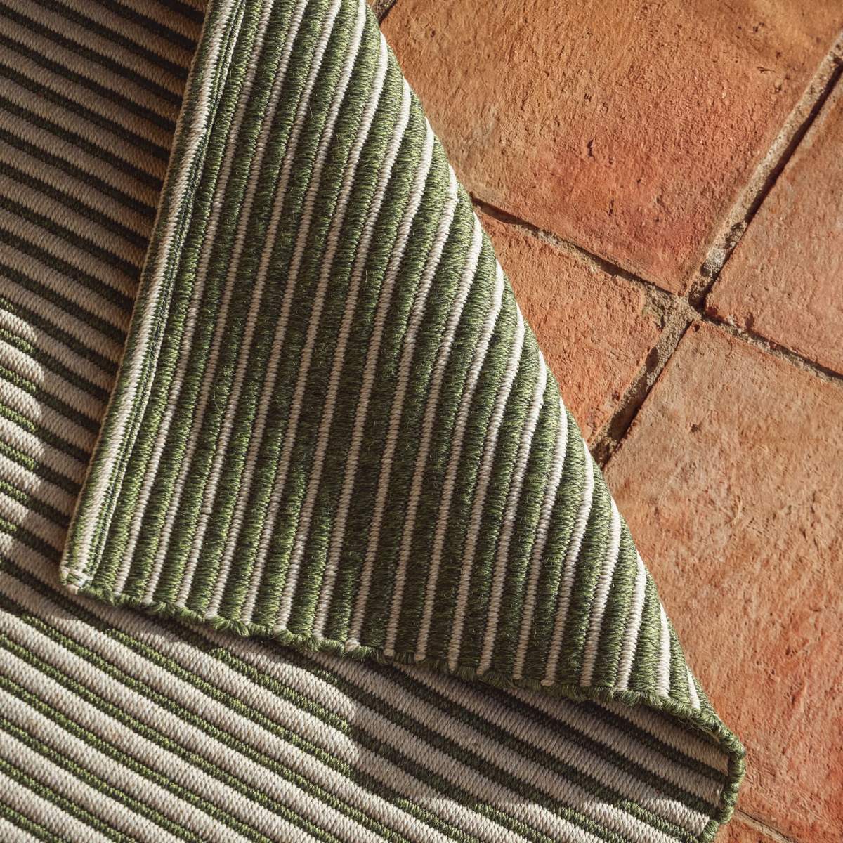Kave Home Ardelia green and beige synthetic fibre rug 200 x 300cm - Image 10