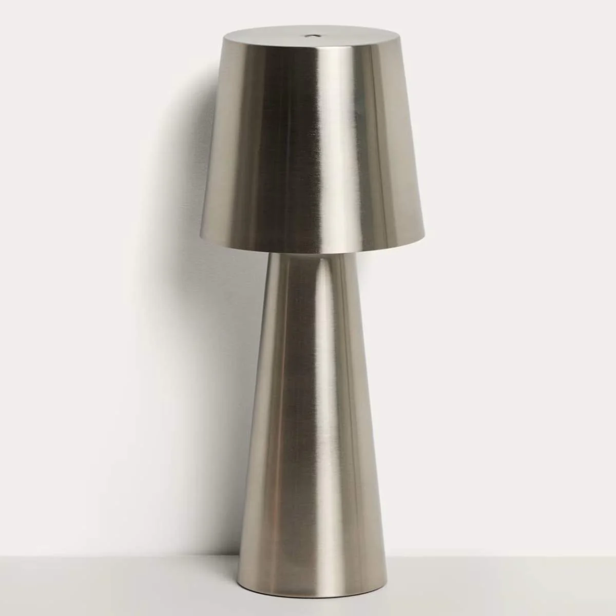 Kave Home Arenys large table lamp in metal with a shiny silver finish