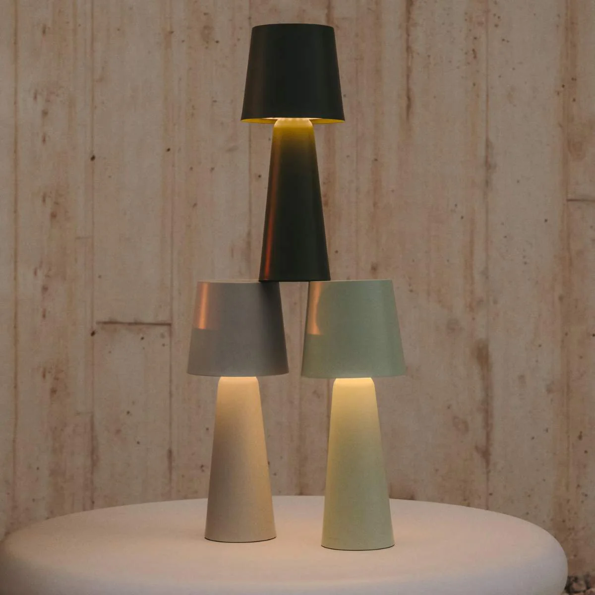 Kave Home Arenys large table lamp in metal with a shiny silver finish - Image 32