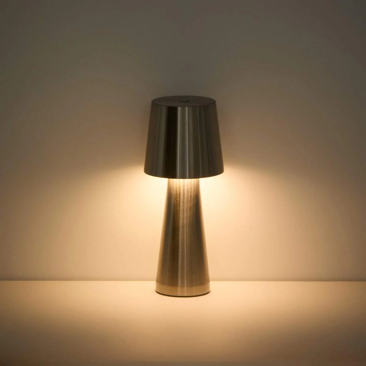 Kave Home Arenys small table lamp in metal with a shiny silver finish - Image 31