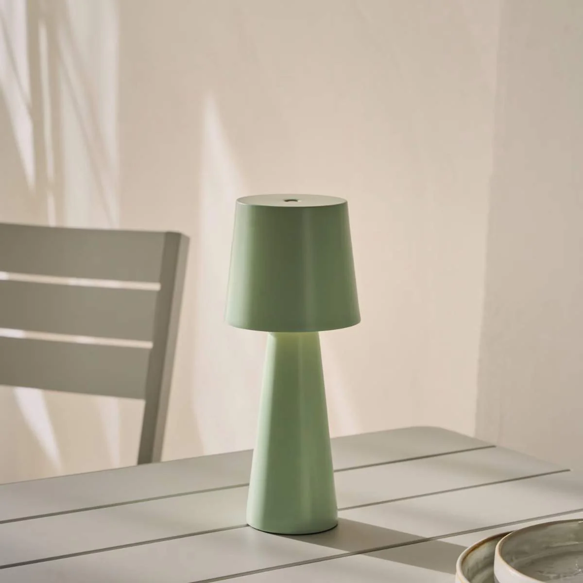 Kave Home Arenys small table lamp in metal with a shiny silver finish - Image 35