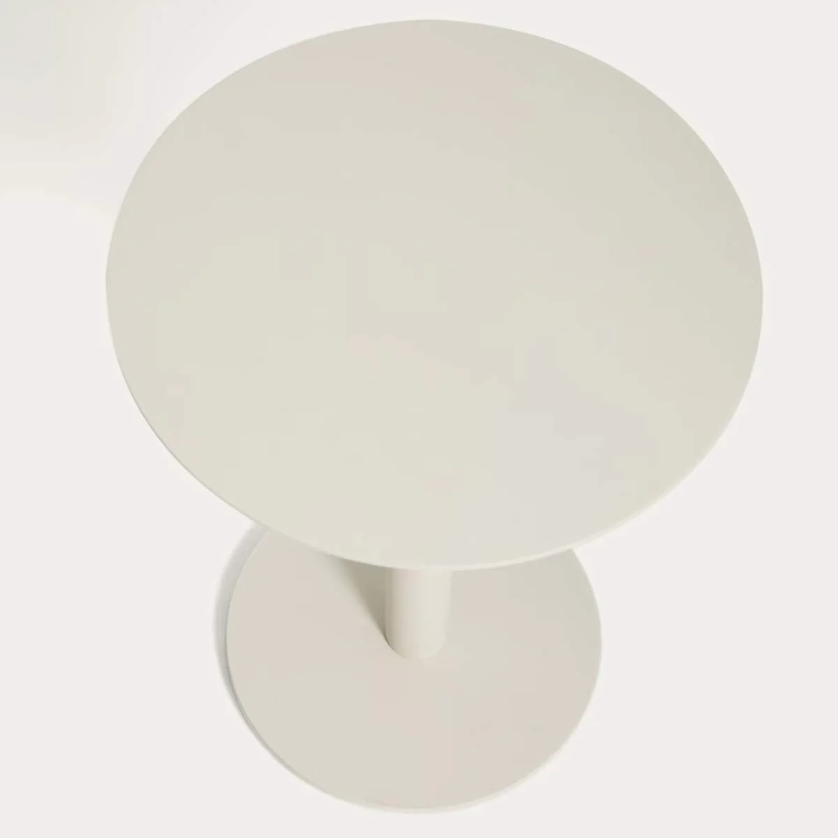 Kave Home Asinara beige aluminium side table Ø40cm - Image 7