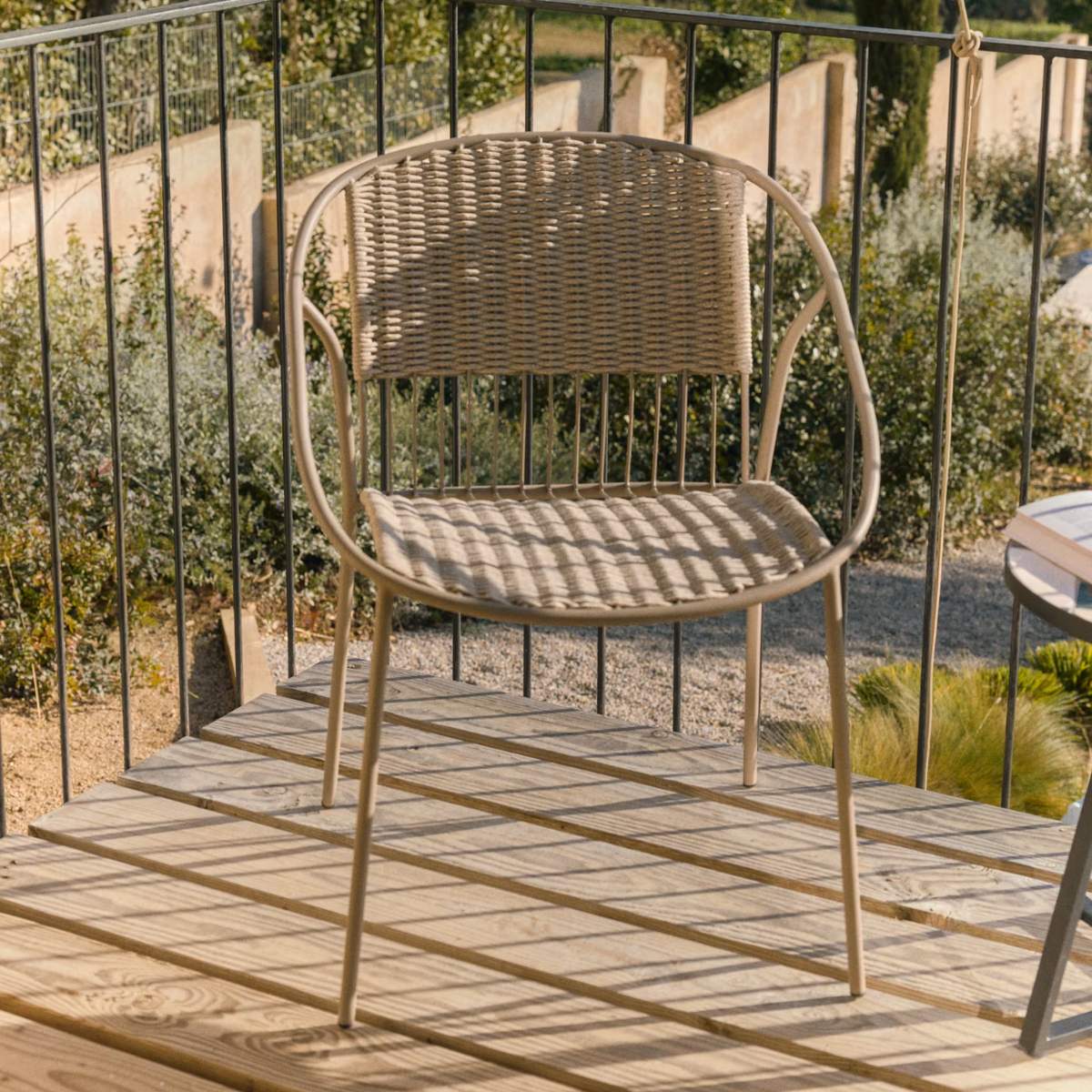 Kave Home Atrani stackable outdoor chair in galvanised steel and green rope - Image 20
